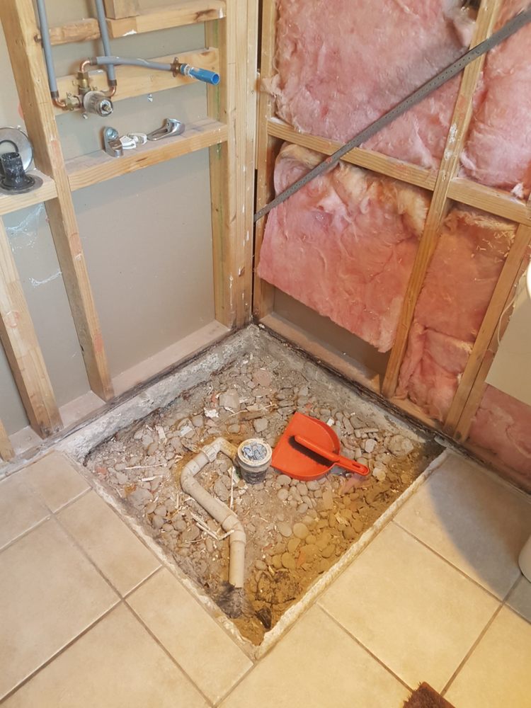 Slide of Jesus FM & Gina