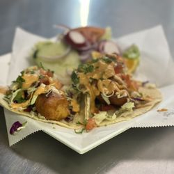 El Calentano Mariscos - Beer batter fish tacos!