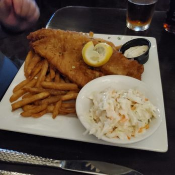 Red Coach Inn - My Fish & Chips - Hotels Near Me - Niagara Falls, New York