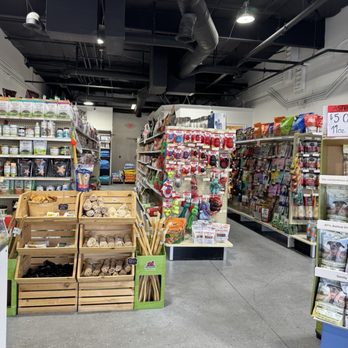 Jones Pet Outlet - Inside - Pet Stores Near Me - Henderson, Nevada Jones Pet Outlet - Inside - Pet Stores Near Me - Henderson, Nevada