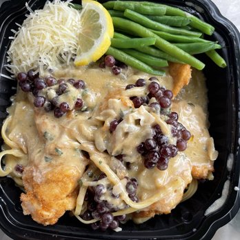 Harbor View Cafe - Chicken breast in champagne grapes on linguine - New American Near Me - Pepin, Wisconsin