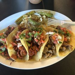 Kingwood Taco Shop - Street taco plate
