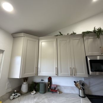 Hi Quality Construction - Large cabinets with gold hardware. - Painters Near Me