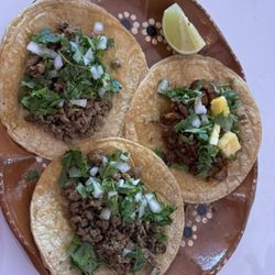 Taquero Mucho - 2 Tacos de Asada and 1 Taco de Al Pastor