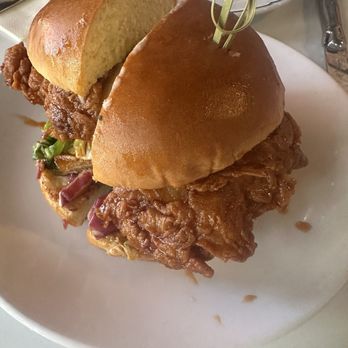 Fete - Korean fried chicken burger, the perfect combination of sweet, savory and crunch - New American Near Me - Honolulu, Hawaii Fete - Korean fried chicken burger, the perfect combination of sweet, savory and crunch - New American Near Me - Honolulu, Hawaii