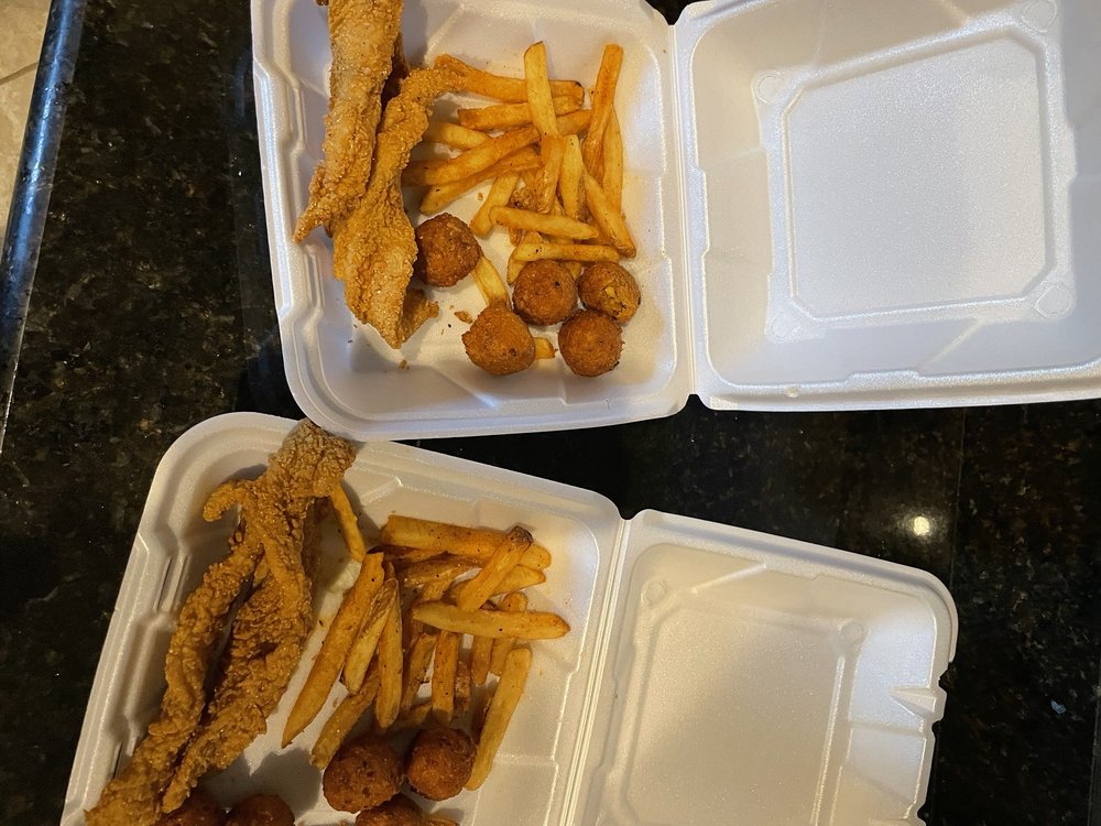 RAZZOO’S CAJUN CAFE Updated September 2024 215 Photos & 200 Reviews