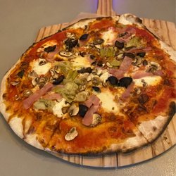 Mastroserio Winery - Four seasons pizza