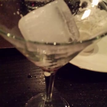 The Keg Steakhouse + Bar - Bramalea - Proof of the huge ice block - Seafood Near Me - Brampton, Ontario