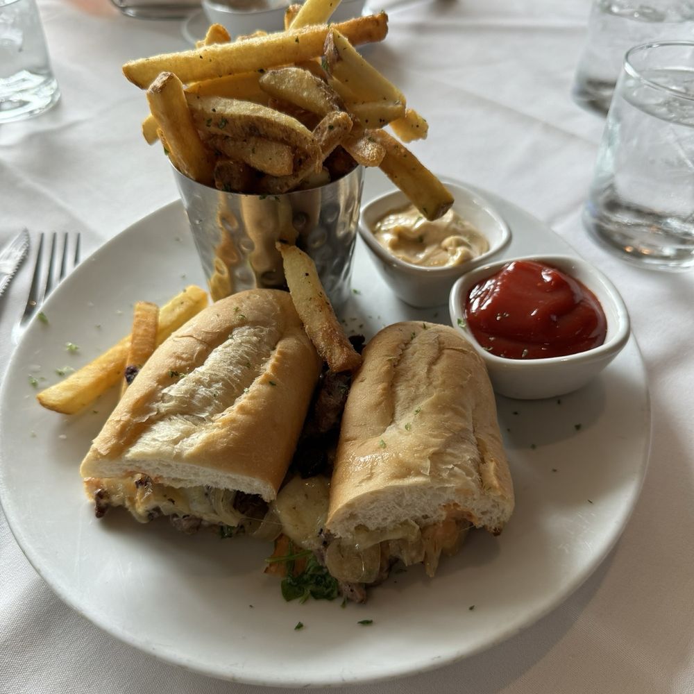 Fleming’s Prime Steakhouse & Wine Bar - Filet Mignon Sandwich - Wine Bars Near Me - Plano, Texas Fleming’s Prime Steakhouse & Wine Bar - Filet Mignon Sandwich - Wine Bars Near Me - Plano, Texas