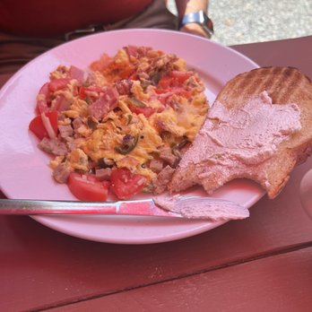 Cafe This Way - Custom Scramble - New American Near Me - Bar Harbor, Maine