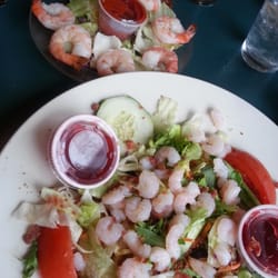 Jim's Seafood - Sad salad