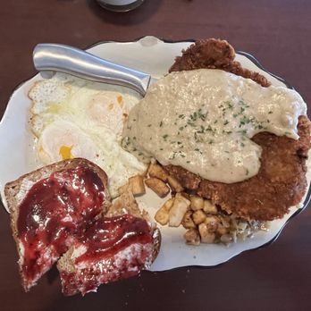 Fresh Harvest Cafe - Chicken fried steak, potatoes with peppers and grilled onions (optional add), perfect over easy eggs, amazing Marionberry jam - Cafes Near Me - Florence, Oregon Fresh Harvest Cafe - Chicken fried steak, potatoes with peppers and grilled onions (optional add), perfect over easy eggs, amazing Marionberry jam - Cafes Near Me - Florence, Oregon