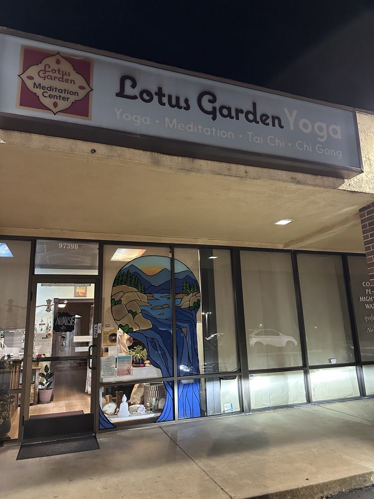 Lotus Garden Yoga Logo