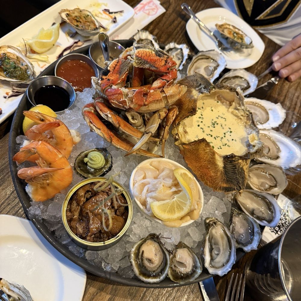 Taylor Shellfish Oyster Bar - Seafood Near Me - Seattle, Washington Taylor Shellfish Oyster Bar - Seafood Near Me - Seattle, Washington
