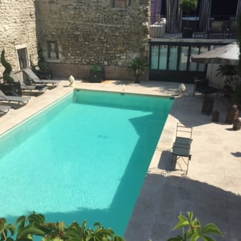 Hôtel Gounod - view of the pool taken from a guest's upstairs balcony steps! - Hotels Near Me - Saint Rémy de Provence, 13