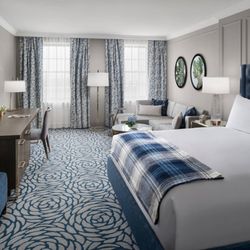 The Lytle Park Hotel, Autograph Collection - Meadow Guest Room