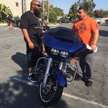 Riverside Harley-Davidson - Brandon Macias showing me what's up on the bike - Motorcycle Dealers Near Me - Riverside, California Riverside Harley-Davidson - Brandon Macias showing me what's up on the bike - Motorcycle Dealers Near Me - Riverside, California