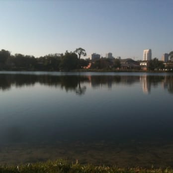Lake Highland Park - View of downtown from the lake front. - Parks Near Me - Orlando, Florida Lake Highland Park - View of downtown from the lake front. - Parks Near Me - Orlando, Florida