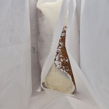 Isgro Pastries - Cannoli - Bakeries Near Me - Philadelphia, Pennsylvania