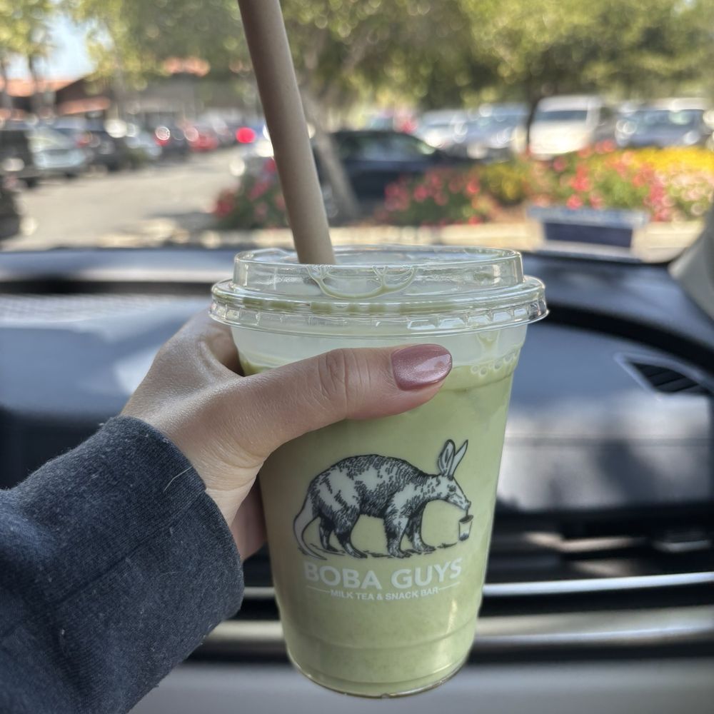 Matcha latte (mixed) so you can see how much matcha is actually in it, barely any. Matcha latte (mixed) so you can see how much matcha is actually in it, barely any.
