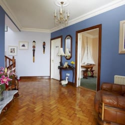 Sea View House - Entrance Hall