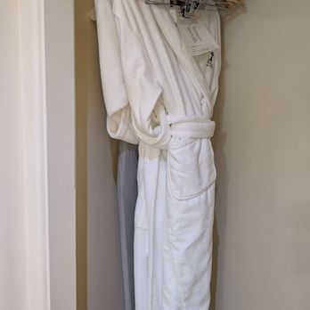 Southbridge Napa Valley - Robes to feel at home! - Hotels Near Me - St. Helena, California Southbridge Napa Valley - Robes to feel at home! - Hotels Near Me - St. Helena, California
