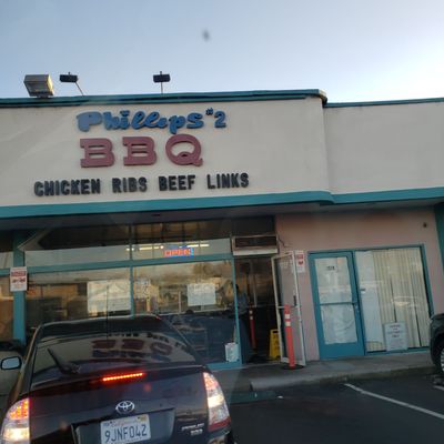 Phillips Bar-B-Que by null