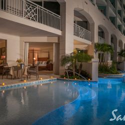 Two Pineapples In Paradise - Beautiful swim out suites