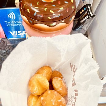 Donut Basket - Donuts Near Me - Milpitas, California Donut Basket - Donuts Near Me - Milpitas, California