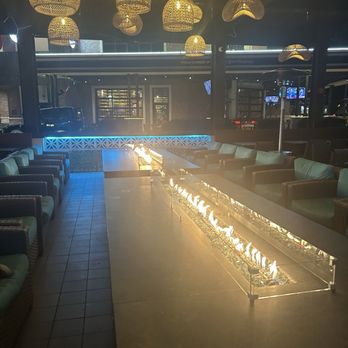 Agave Bandido - Beautiful outdoor fire pit area - Bars Near Me - Winter Garden, Florida