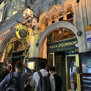 Waxy O'Connor's - Front entrance - Irish Pub Near Me - London, XGL