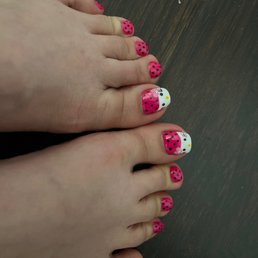 Hello kitty pedicure Hello kitty pedicure