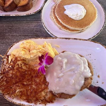 Loru’s Cafe - Country Fried Steak- Breakfast - Breakfast & Brunch Near Me - Camarillo, California