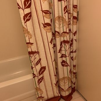 Courtyard by Marriott New Orleans Covington/Mandeville - Old shower curtain - Hotels Near Me - Covington, Louisiana Courtyard by Marriott New Orleans Covington/Mandeville - Old shower curtain - Hotels Near Me - Covington, Louisiana