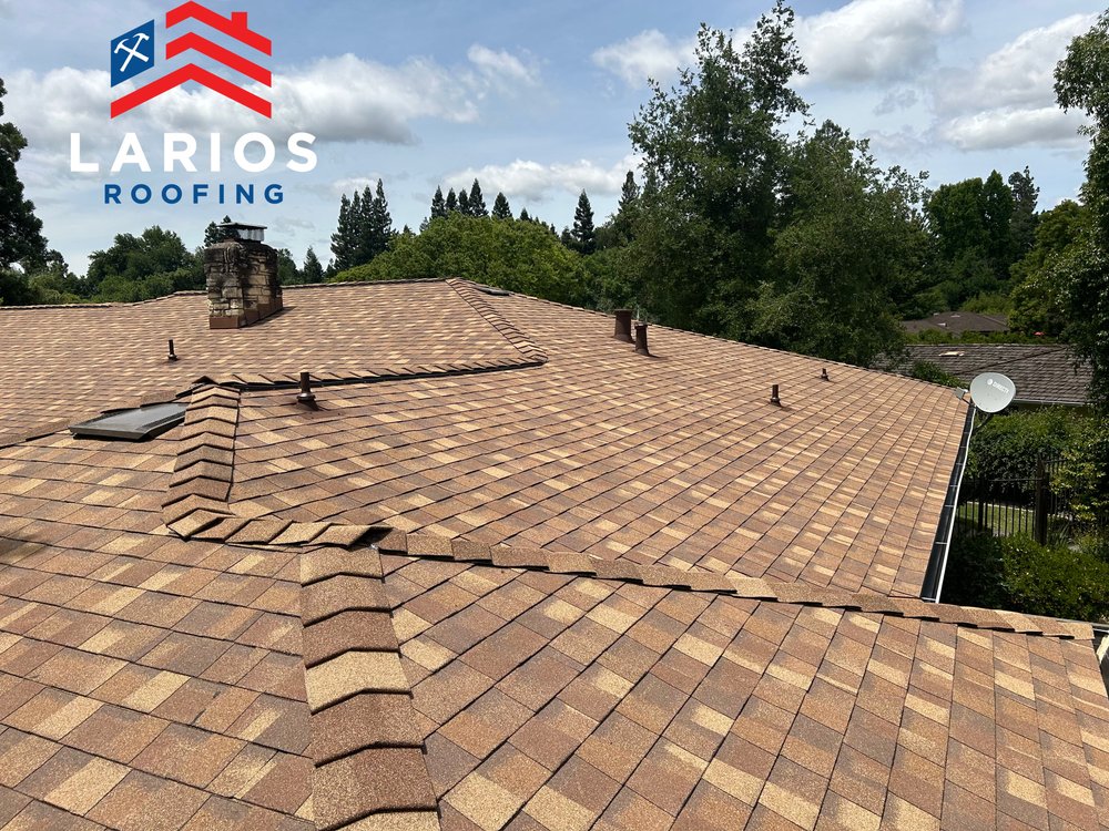 Slide of Larios Roofing