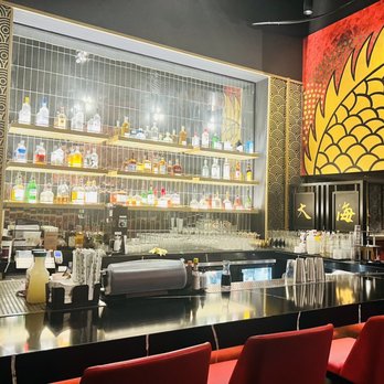 P.F. Chang's - Bar area - Chinese Near Me - Atlantic City, New Jersey