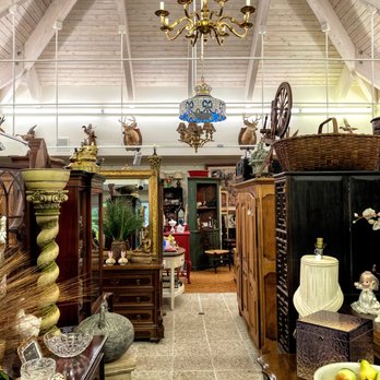 Chuckles Favorite Things - Antiques Near Me - Hobe Sound, Florida