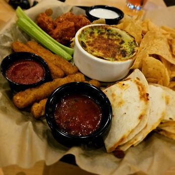 Applebee's Grill + Bar - The Classic Combo - American Near Me - Lakewood, California