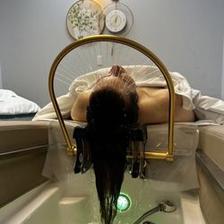 Aurora Beauty & Head SPA