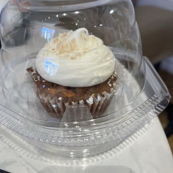 Dulce Bakery and Cafe - Carrot cake cupcake - Cafes Near Me - Columbia, South Carolina
