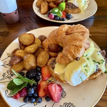 Honeybees - Coffee & Tea Near Me - San Diego, California Honeybees - Coffee & Tea Near Me - San Diego, California