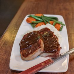 Paddy Coyne's Bellevue - The meatloaf dish