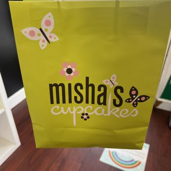 Misha's Cupcakes - Great service and delicious Box of Mini Cupcakes - Cupcakes Near Me - Pembroke Pines, Florida Misha's Cupcakes - Great service and delicious Box of Mini Cupcakes - Cupcakes Near Me - Pembroke Pines, Florida