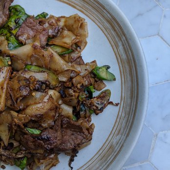 Fern Thai on Main - Beef Pad See Ewe - Thai Near Me - Bellevue, Washington Fern Thai on Main - Beef Pad See Ewe - Thai Near Me - Bellevue, Washington