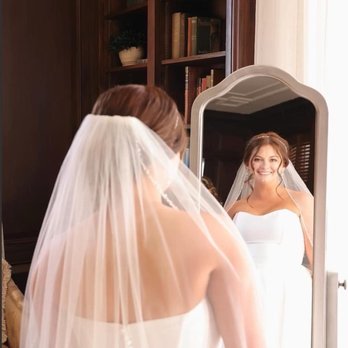 Inn at Evergreen - Honeymoon suite full mirror. Very large room for bridal party and dressing photos! - Hotels Near Me - Haymarket, Virginia