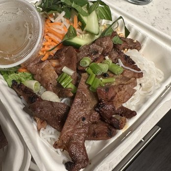 An Nam Pho - Grilled pork vermicelli noodles ($10.95) - Vietnamese Near Me - Seattle, Washington