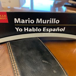 Excelente person at the bank Excelente person at the bank