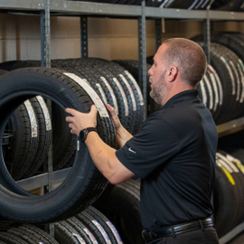 1. Apex Tire & Auto