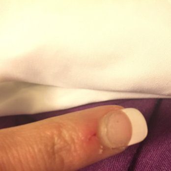 Moda Nails Salon - Not even that old and already lifting. She did knick me when sanding. - Nail Salons Near Me - Beaverton, Oregon