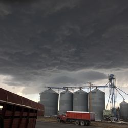 Tr's Auto Repair - Stormy day
